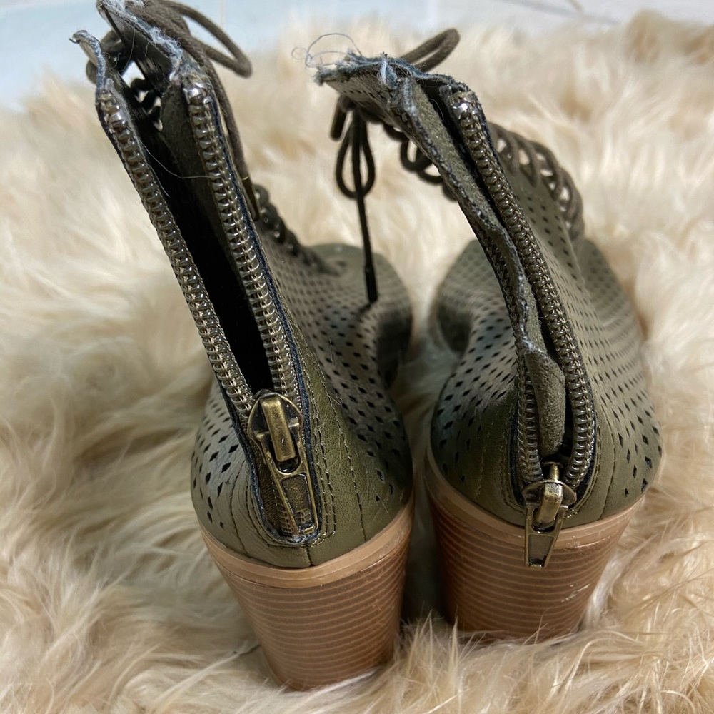 Laced Up Booties - Picture 4 of 5